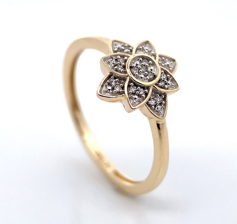 Diamantring FLOWER i gult gull